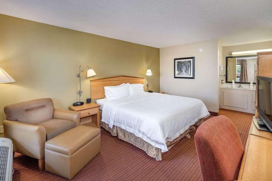 Baymont By Wyndham Columbus Ga Hotel Eksteriør billede