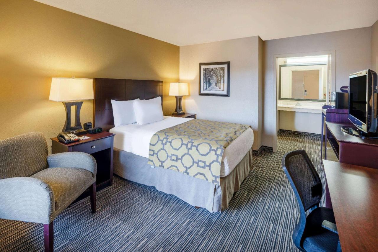 Baymont By Wyndham Columbus Ga Hotel Eksteriør billede