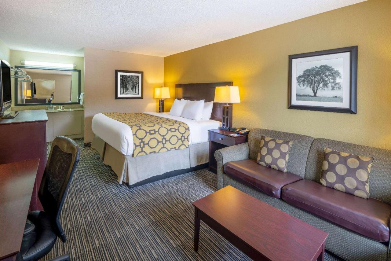 Baymont By Wyndham Columbus Ga Hotel Eksteriør billede